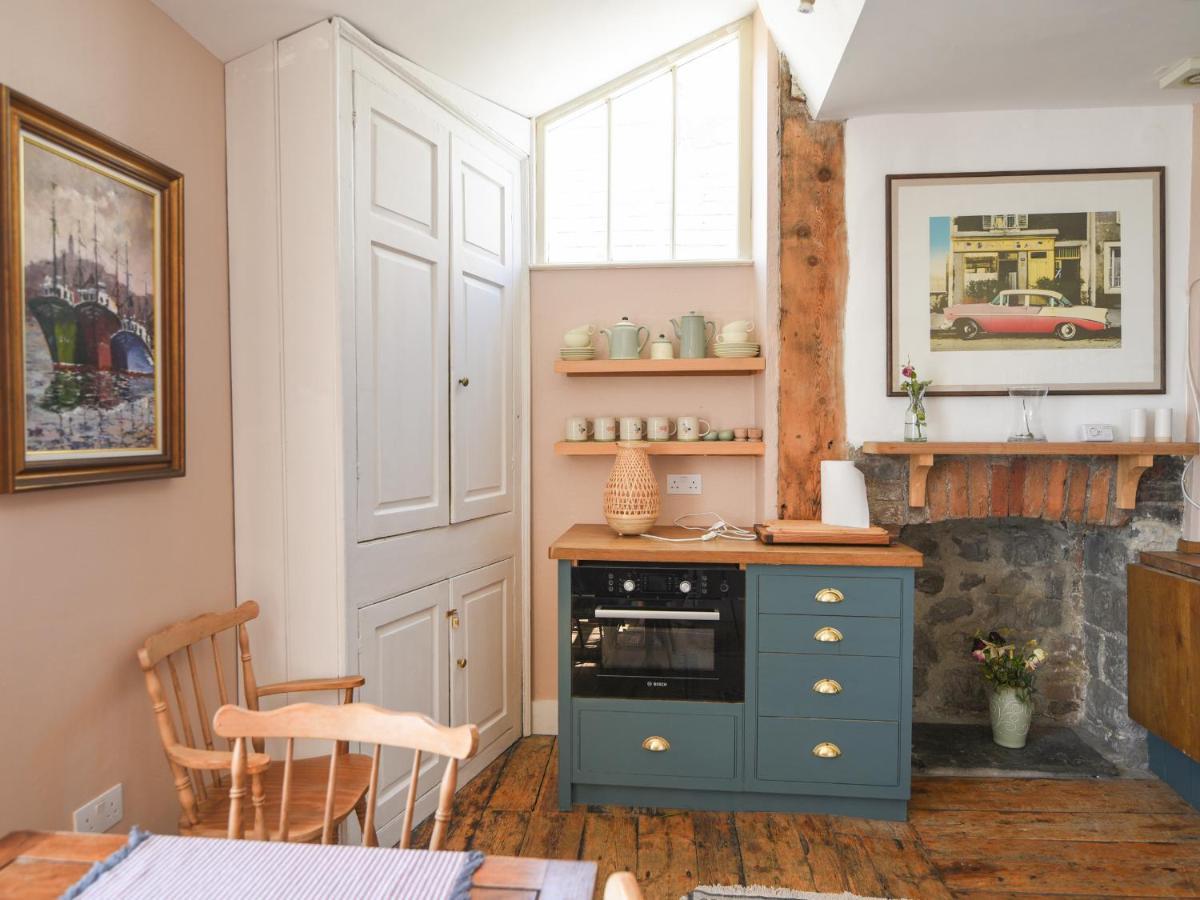 Bell Cliff House Villa Lyme Regis Buitenkant foto